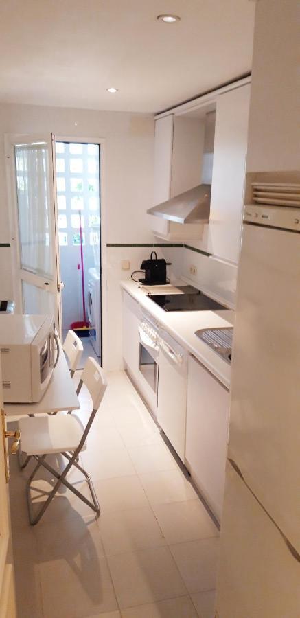 Chez Migs & Luci. Marbella. Milla De Oro. Golden Mille Apartment Exterior photo